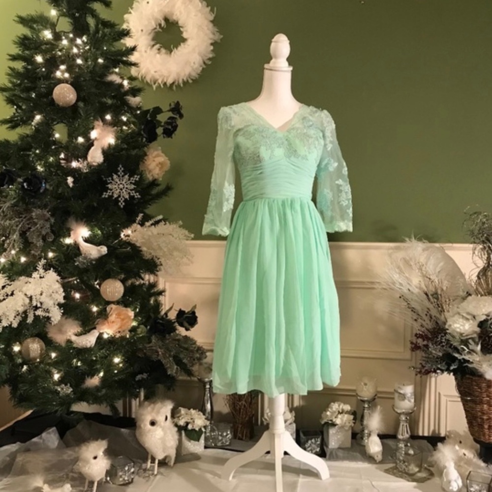 Boho style mint green lace & chiffon with 3/4 length sleeves